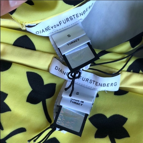 Sold🎈DVF Deianira two piece bikini S - Picture 3 of 3
